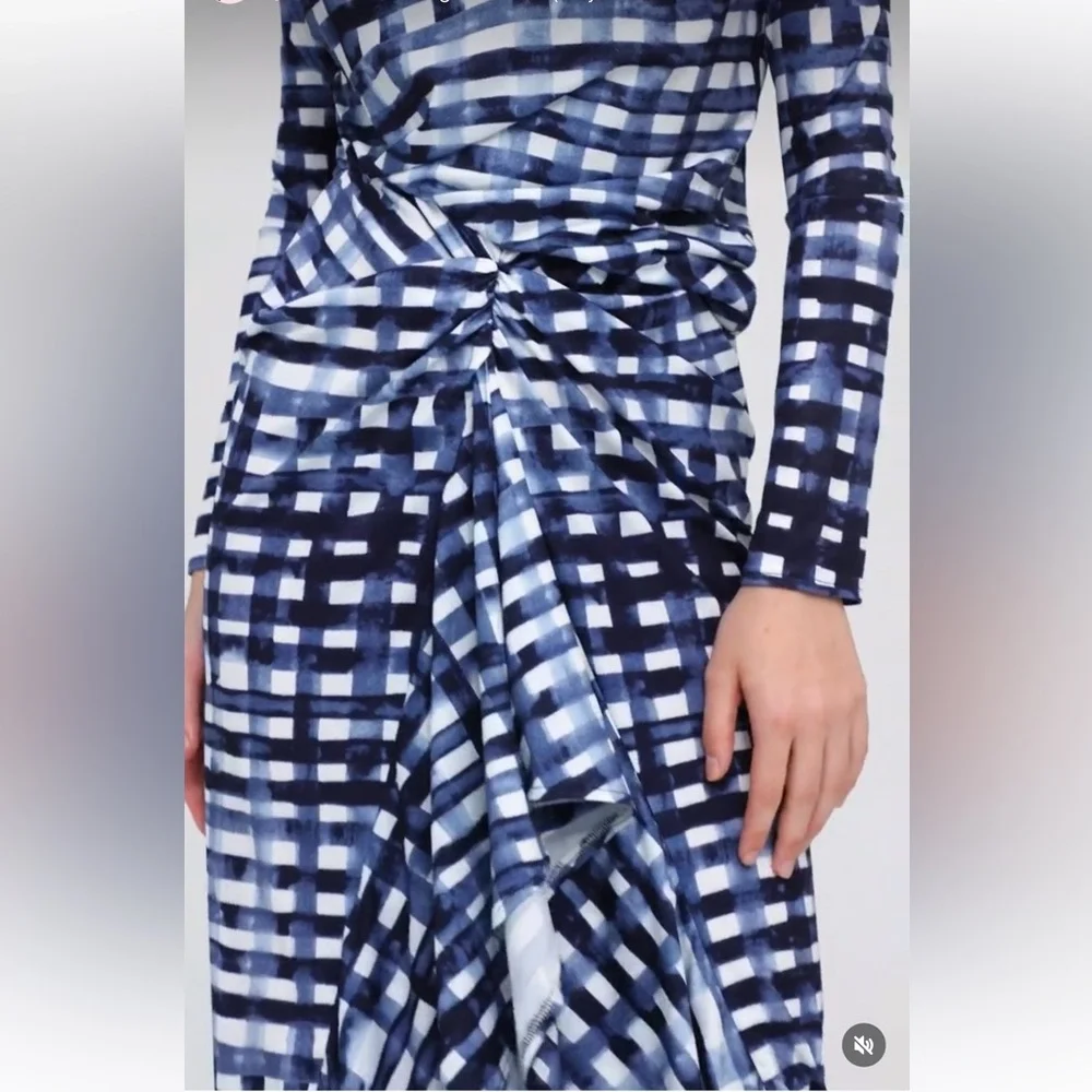 Mia Mod All Over Ruched Dress - Picture 3 of 4